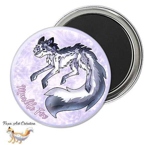 Badge, Magnet pins Renard Marbré "Marble Fox", fond rose