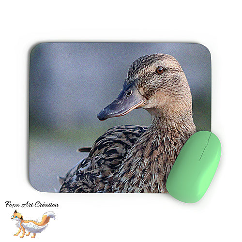 Tapis de souris Portrait Canard Colvert Femelle, Oiseau, Photographie nature, décoration de bureau