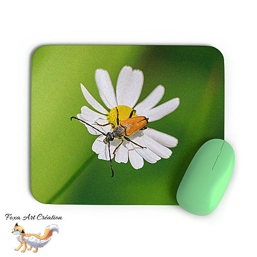 Tapis de souris Insecte sur une Fleur, Lepture Fauve, Photographie nature, Modèle 1, décoration de bureau