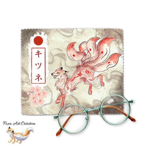 Chiffonnette essuie-lunettes microfibre illustrée avec un renard Kitsune japonais fantastique, fleurs de cerisier et soleil rouge par Foxa Art Création