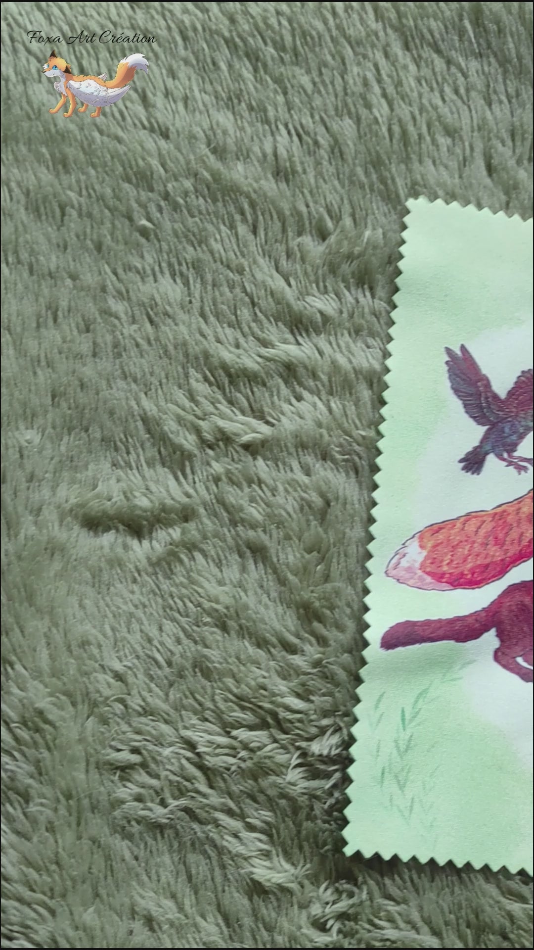 Chiffonnette essuie-lunettes microfibre verte avec illustration engagée Toutes les vies comptent réunissant 9 espèces animales par Foxa Art Création renard fouine martre geai des chenes etourneau sansonnet corbeau freux corneille noire belette pie bavarde